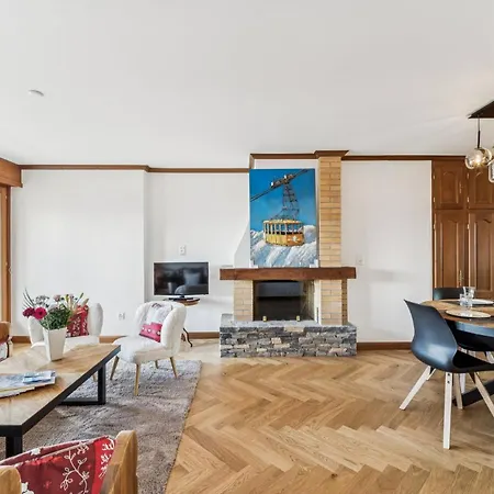 Golf Park Duplex By Mrs Miggins Apartment *